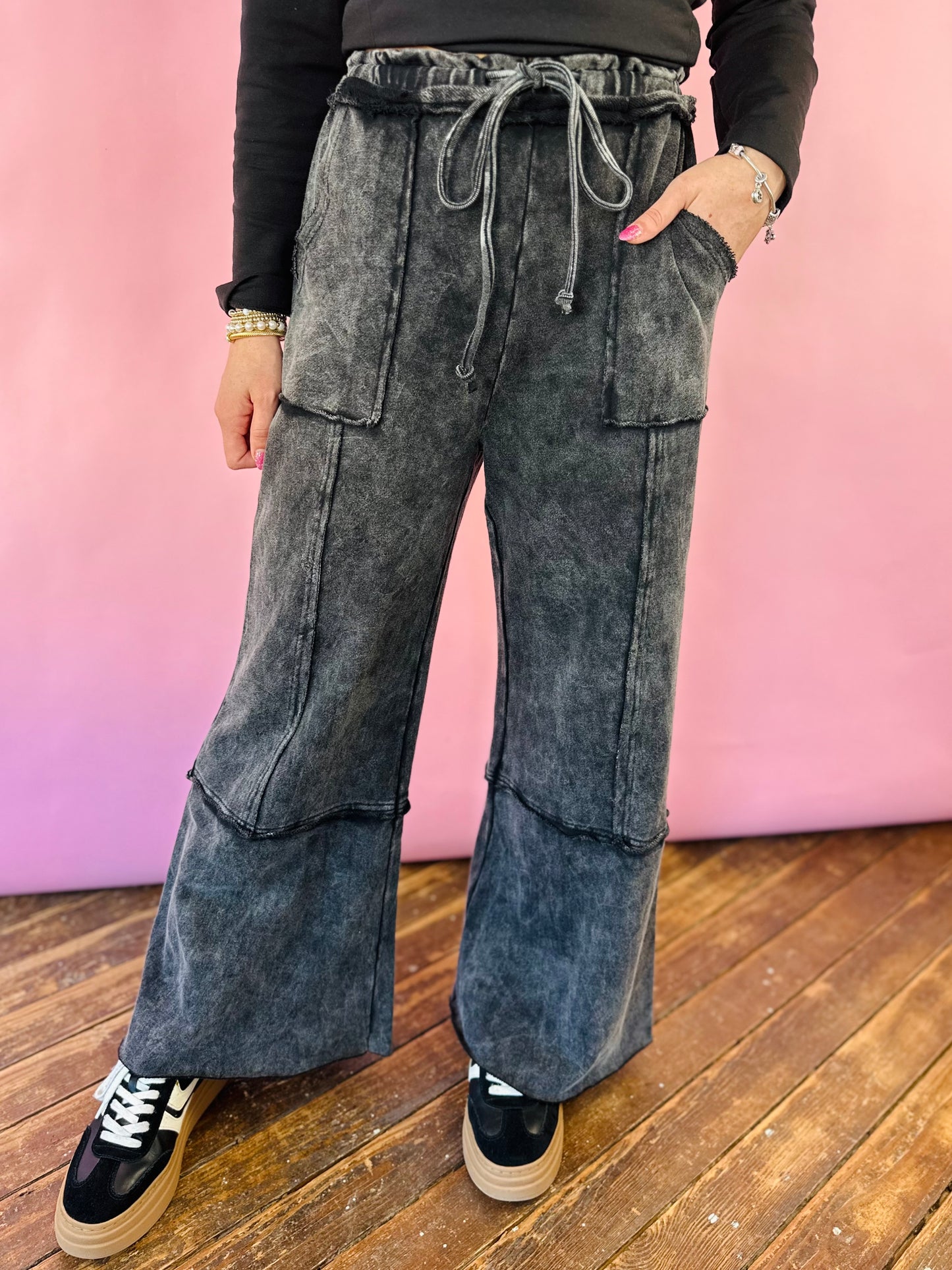 VINTAGE BLACK WASH LOUNGE PANTS