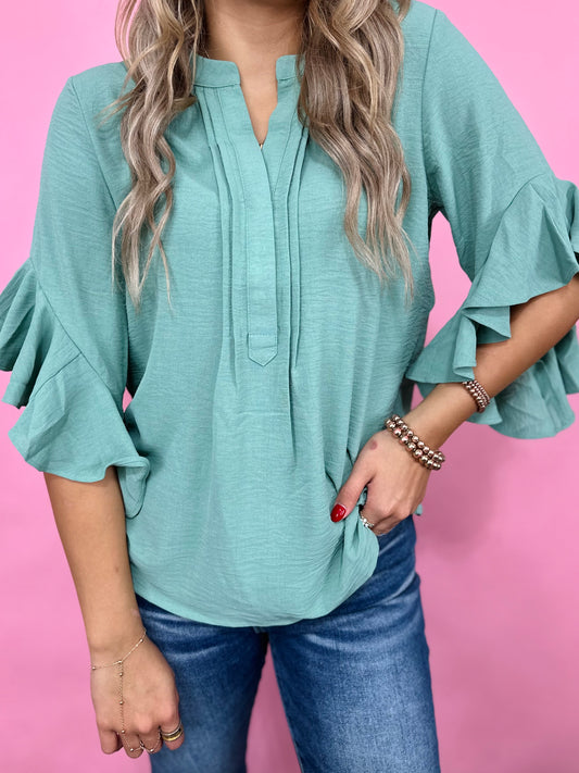 SAGE FLUTTER SLEEVE TOP