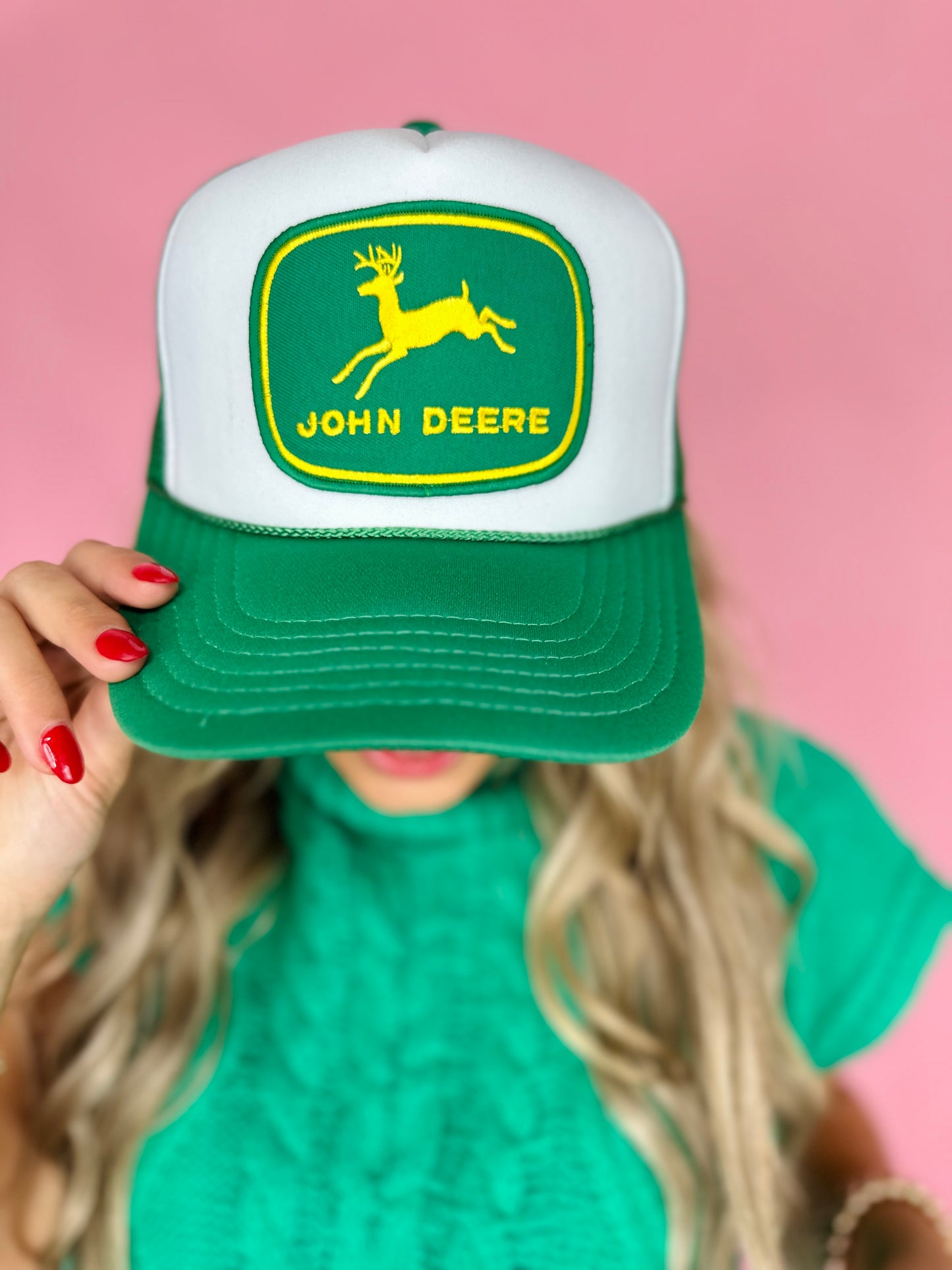 GREEN/WHITE JD TRUCKER HAT