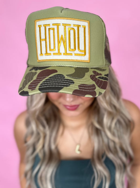 CAMO HOWDY TRUCKER HAT